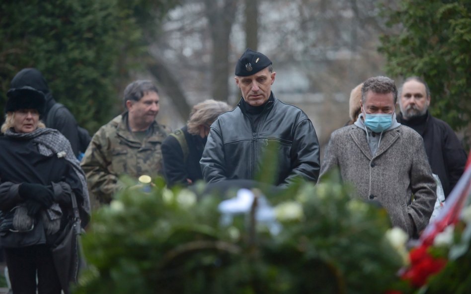 „Jaszczur” rejestruje partię. Chcą startować w wyborach