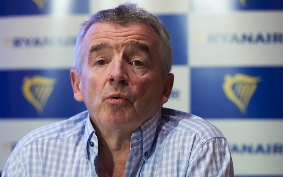 Michael O’Leary wystosował bezprecedensowe przeprosiny do pracowników swoich linii