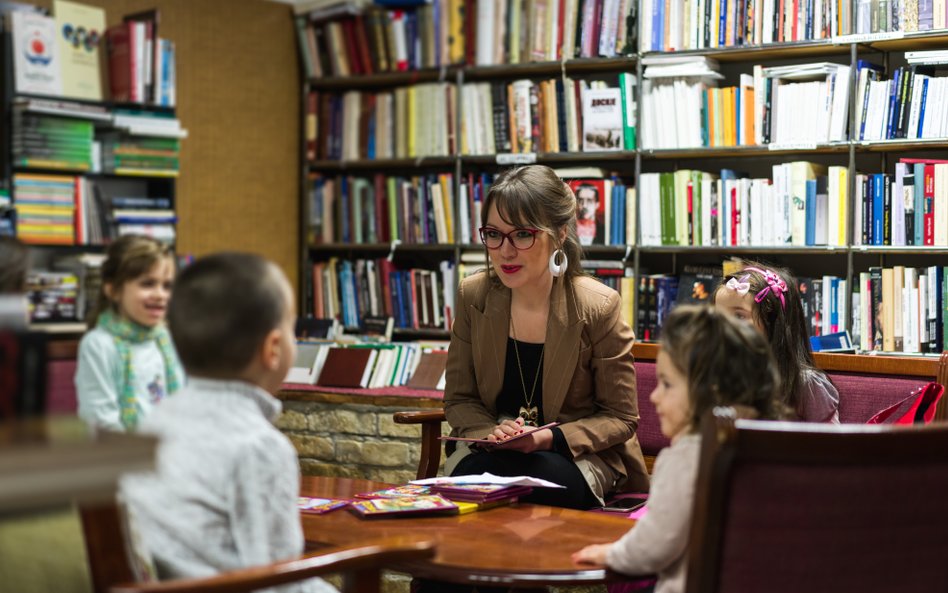 W tysiącach bibliotek w kraju zaplanowano program, który pokaże wspierającą moc literatury i siłę lo