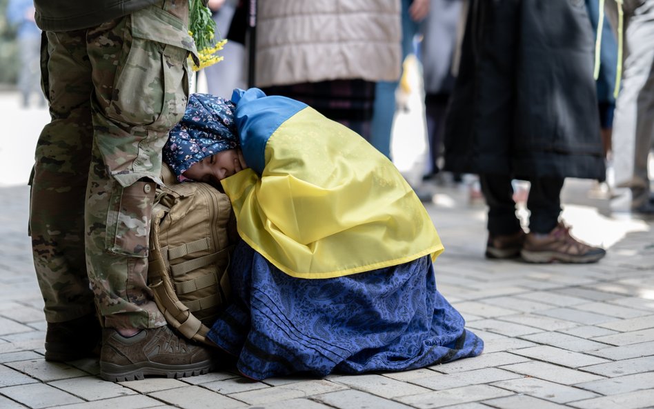 Sondaż: Wśród Polaków mocno spadło poparcie dla przyjmowania uchodźców z Ukrainy