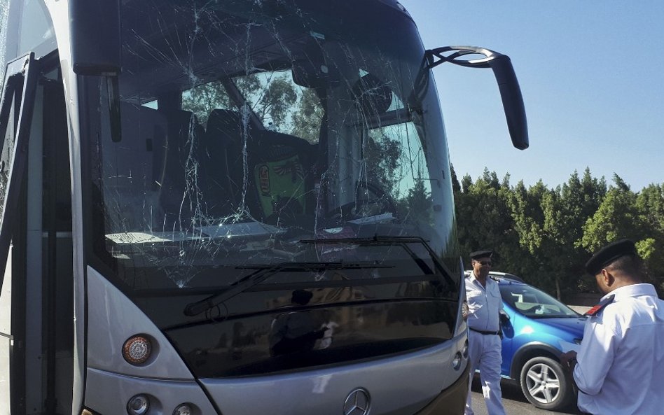 Egipt: Eksplozja w pobliżu piramid. Ranni turyści
