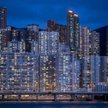Ludzie uciekają z Hongkongu. Pieniądze na razie zostają