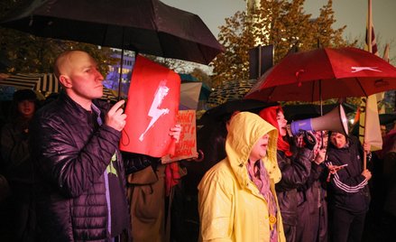 Protest "Czerwona kartka za aborcję"