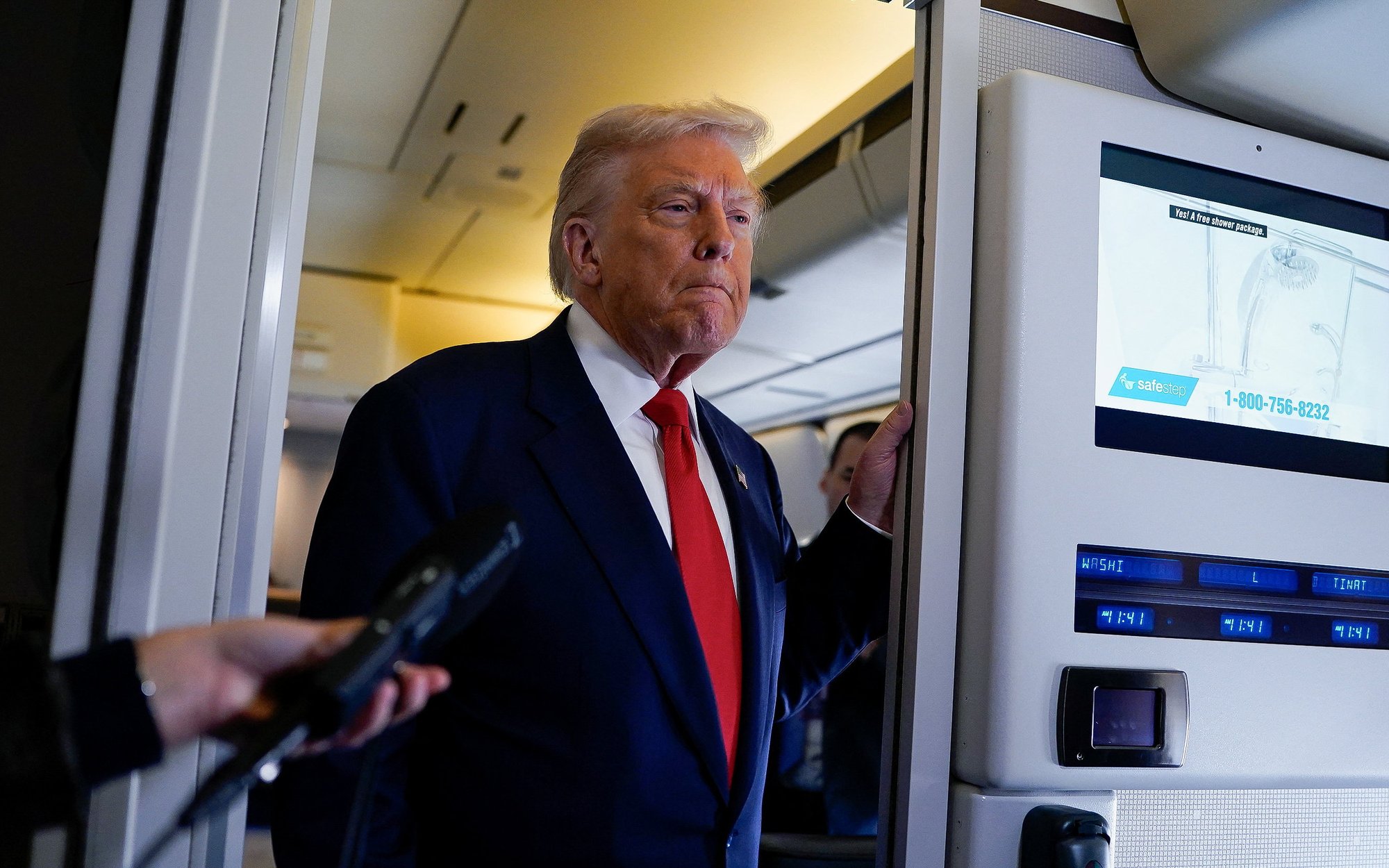 Trump o doniesieniach ws. zaatakowania celów w Wenezueli. Odpowiedział jednym słowem