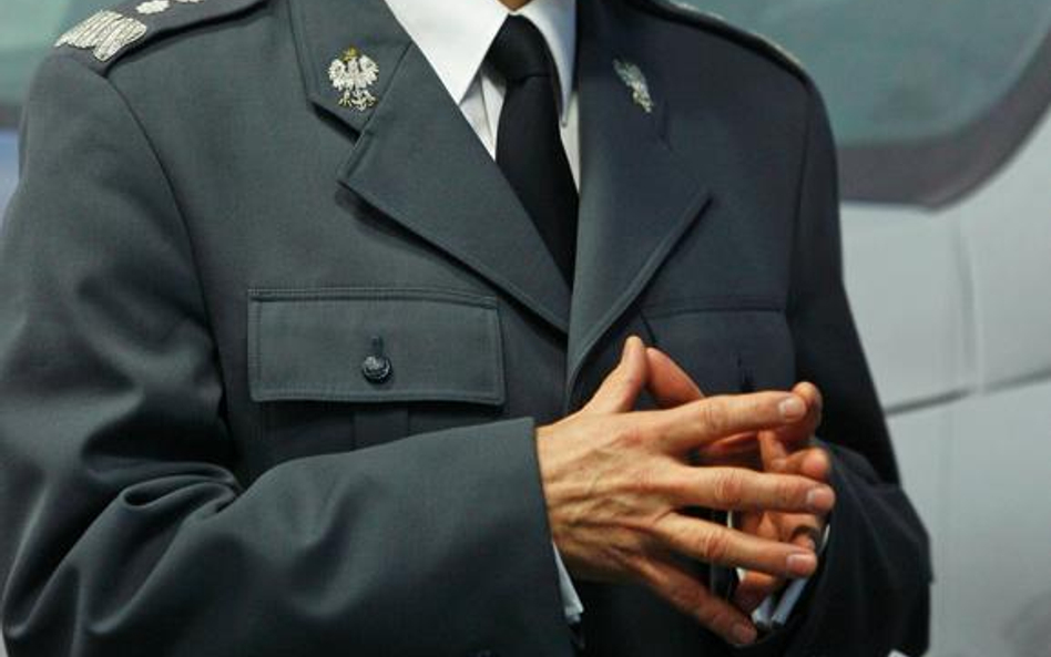 Czy komendant zabił?