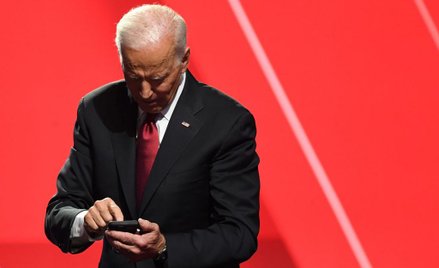 Biden "obroniłby Kurdów", a Warren "wycofałaby żołnierzy"