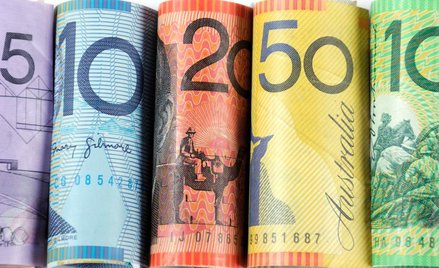 Dolar australijski pod presją, mimo podwyżek stóp procentowych