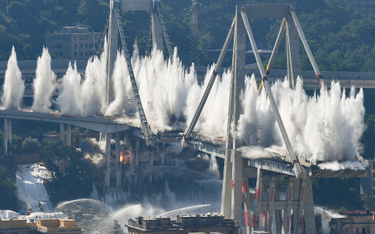 Wyburzono pozostałości mostu w Genui