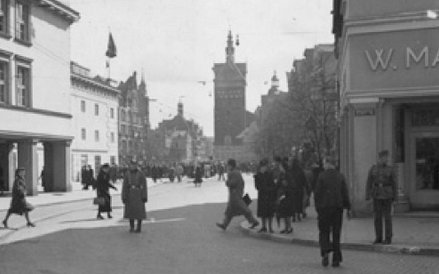 Widok na Targ Węglowy i wieżę Katowni.