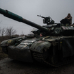 Ukraiński czołg w pobliżu Bachmutu