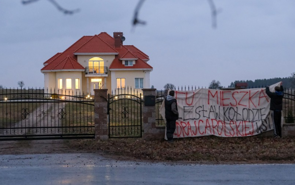 Rolnicy protestujący przed domem posła – to punkt wyjścia w filmie „Tyle co nic”