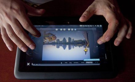 W ubiegłym roku po raz pierwszy sprzedało się w Polsce mniej tabletów niż rok wcześniej .