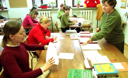 Lekcja języka polskiego w Domu Polskim w Baranowiczach (2002 r.)