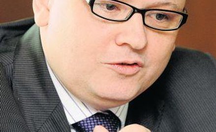 Były prezes Famu Piotr Janczewski (u góry) kwestionował na WZA decyzje zarządu kierowanego przez swe