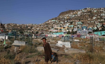 Pandemia: 77 proc. uciekających przed wojną i prześladowaniami straciło pracę