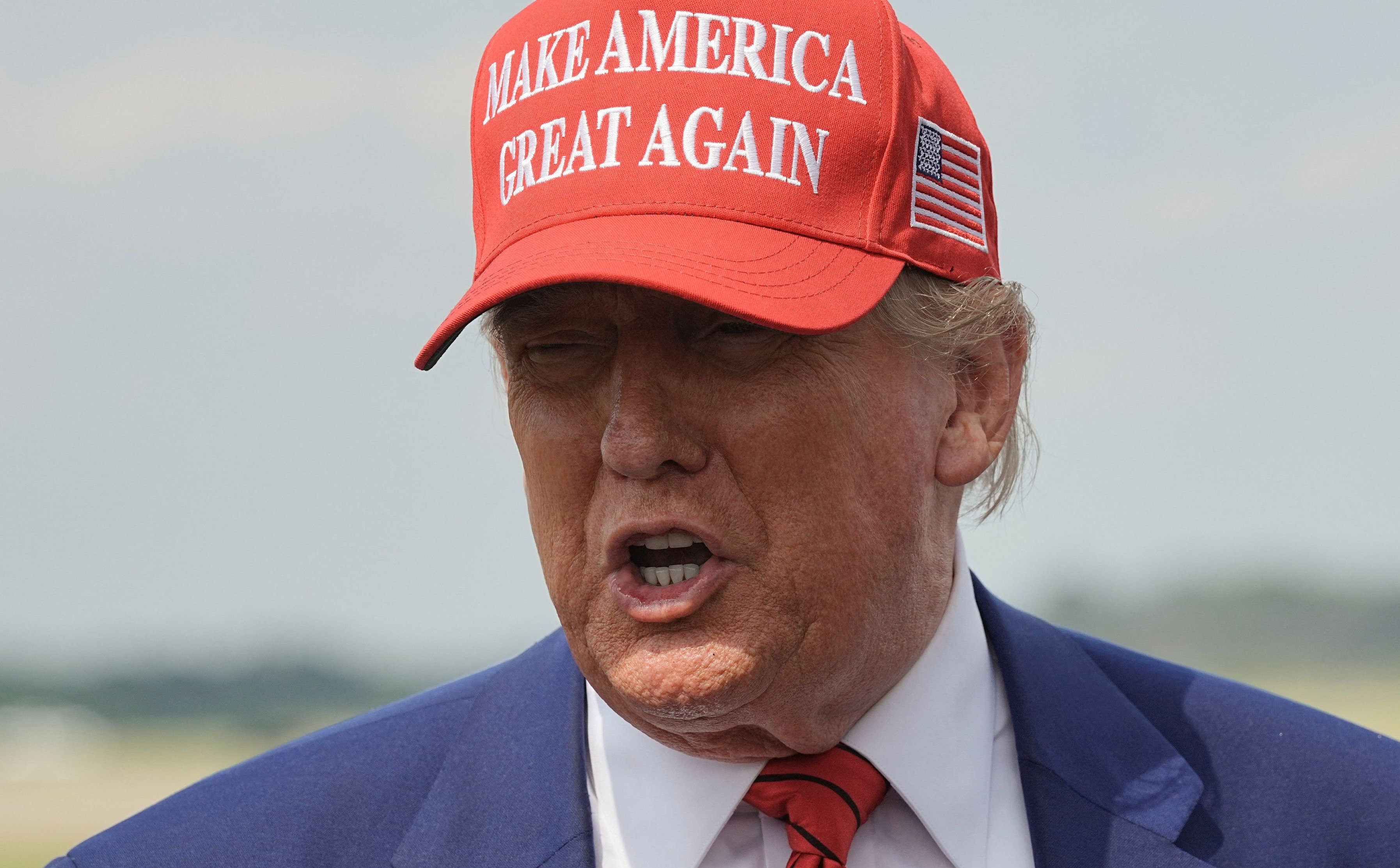 „Ona się myli”. Donald Trump odrzuca twierdzenia szefowej wywiadu USA ws. Iranu