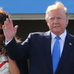 Prezydent USA Donald Trump i pierwsza dama Melania Trump opuszczają pokład Air Force One, rozpoczyna