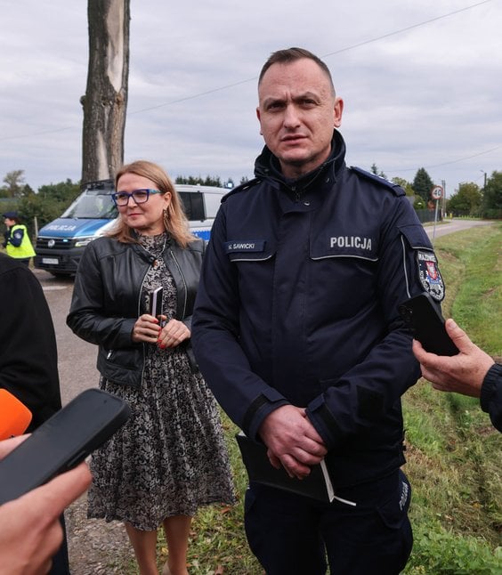 St. asp. Marcin Sawicki i rzeczniczka Prokuratury Okręgowej w Radomiu Aneta Góźdź podczas konferencj