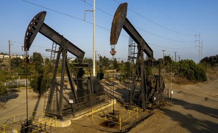 USA zużywają ponad 20 mln baryłek ropy dziennie, z czego ponad 12 mln wydobywają u siebie