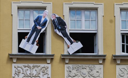 Wszystkie matactwa i manipulacje PiS rozgrywały się w realiach względnej społecznej równowagi. Dziś 