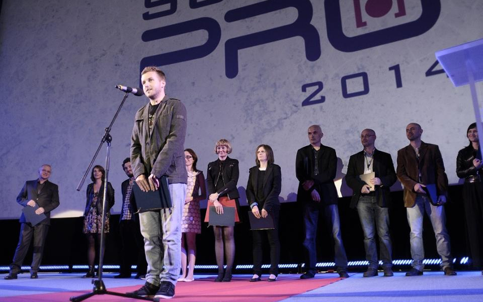 Bartosz Kowalski-laureat Nagrody Glownej. fot. Marcin Swidzinski. Off Plus Camera