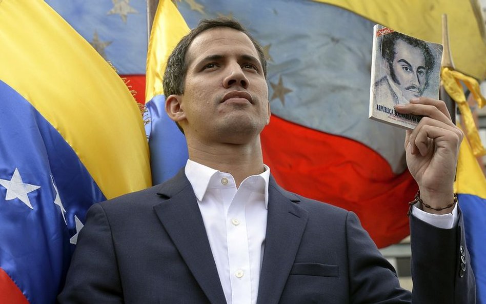 Parlament Europejski uznaje Guaido za prezydenta Wenezueli