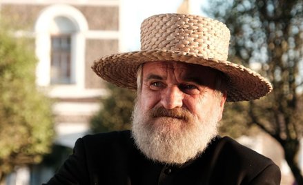 Krzysztof Dzierma jako ksiądz w Królowym Moście