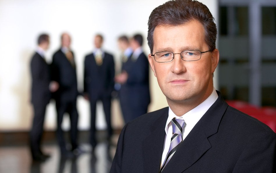 Jakie są skutki podatkowe zmiany składu osobowego spółki jawnej