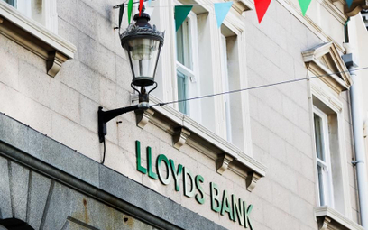 Brytyjskie banki zamknęły ponad 800 oddziałów