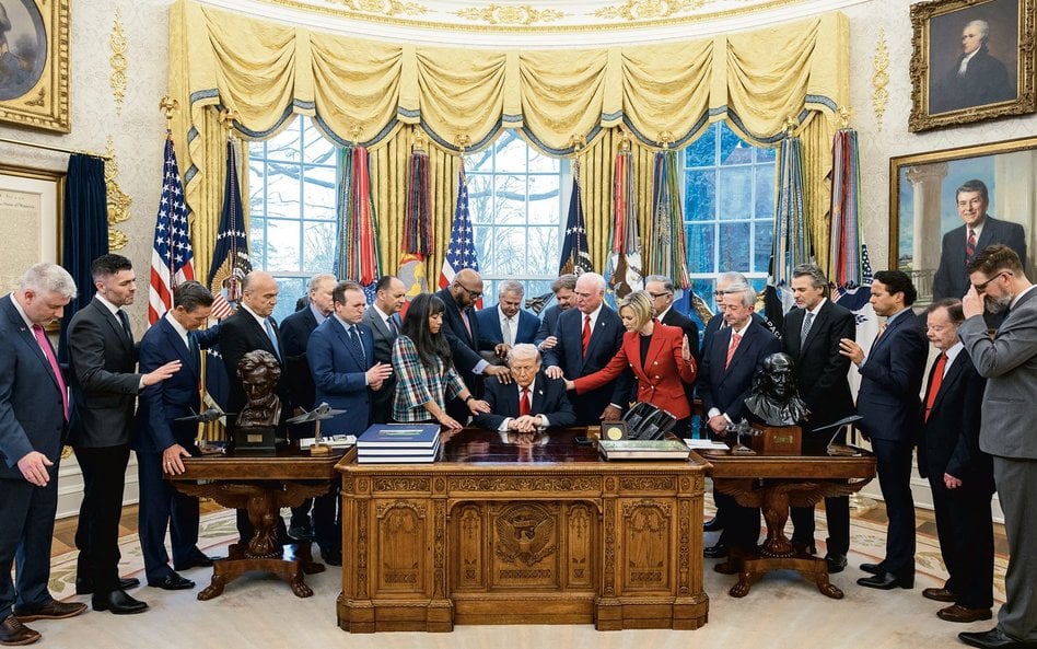 Donald Trump od dawna wykorzystuje religię w polityce. Zaprasza do Białego Domu przedstawicieli różn