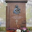 Obelisk upamiętniający Redutę Matki Boskiej przy ul. Długiej