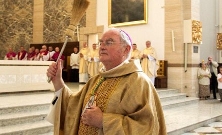Abp Henryk Hoser