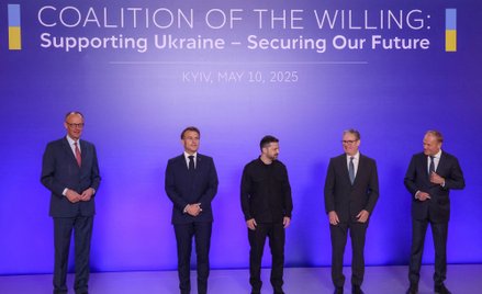 Od lewej: Friedrich Merz, Emmanuel Macron, Wołodymyr Zełenski, Keir Starmer i Donald Tusk w Kijowie