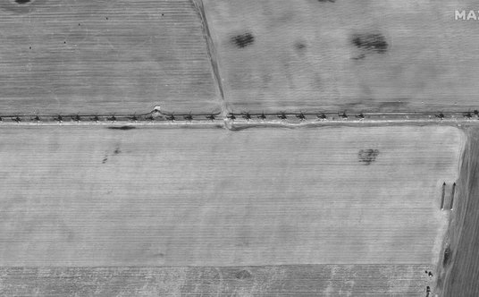 Śmigłowce w pobliżu granicy Białorusi z Ukrainą na zdjęciach satelitarnych