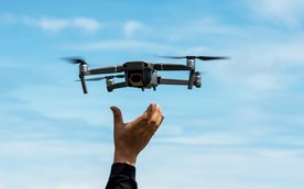 Ograniczenia lotów dronów nad Warszawą 11 listopada