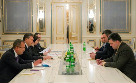 Zręczna zagrywka Janukowycza