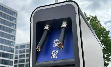 Operatorzy stacji alarmują: kradzieże kabli przybierają na sile