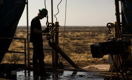 257 miliardów dolarów mogą stracić w przyszłym roku kraje OPEC z powodu spadków cen ropy naftowej na