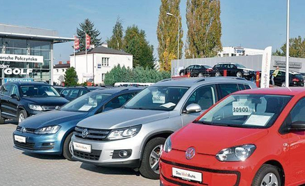 Dilerzy wyciskają zyski z aut używanych