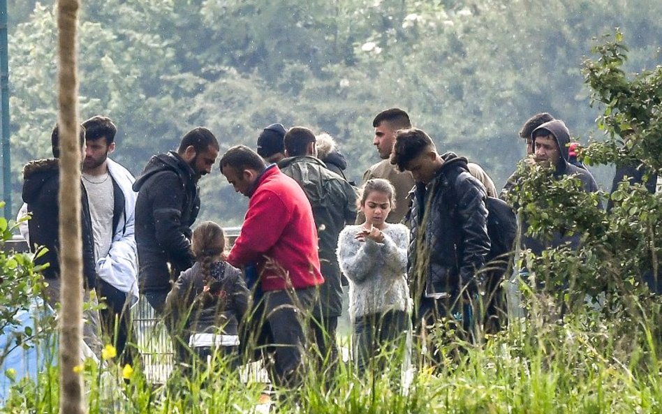 Paryż oczyści miasto z migrantów mieszkających w kanałach