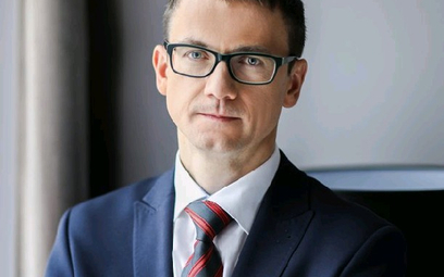 Karol Okoński, wiceminister i pełnomocnik rządu ds. cyfryzacji, złożył dymisję, która może być przyj