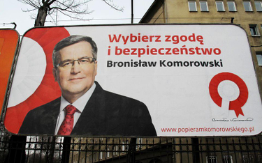 Jeden z bilboardów Bronisława Komorowskiego w Warszawie. Nie ma na nim informacji, kto go sfinansowa