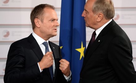 Donald Tusk, przewodniczący Rady Europejskiej i prezydent Łotwy, Andris Berzins