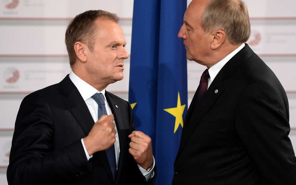 Donald Tusk, przewodniczący Rady Europejskiej i prezydent Łotwy, Andris Berzins