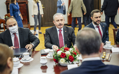 Mustafa Şentop, przewodniczący Wielkiego Zgromadzenia Narodowego Turcji podczas spotkania z marszałk