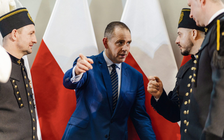 Karol Nawrocki już się nauczył, że w kwestii ustawy o języku śląskim przed wyborami lepiej unikać je