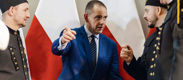Karol Nawrocki już się nauczył, że w kwestii ustawy o języku śląskim przed wyborami lepiej unikać je