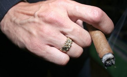 Włoska mafia oszczędza na płacach