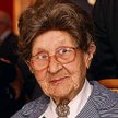 ma 104 lata, mieszka w Gdyni