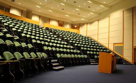 RPO: Stypendium socjalne także dla niepełnosprawnych studiujących na drugim kierunku